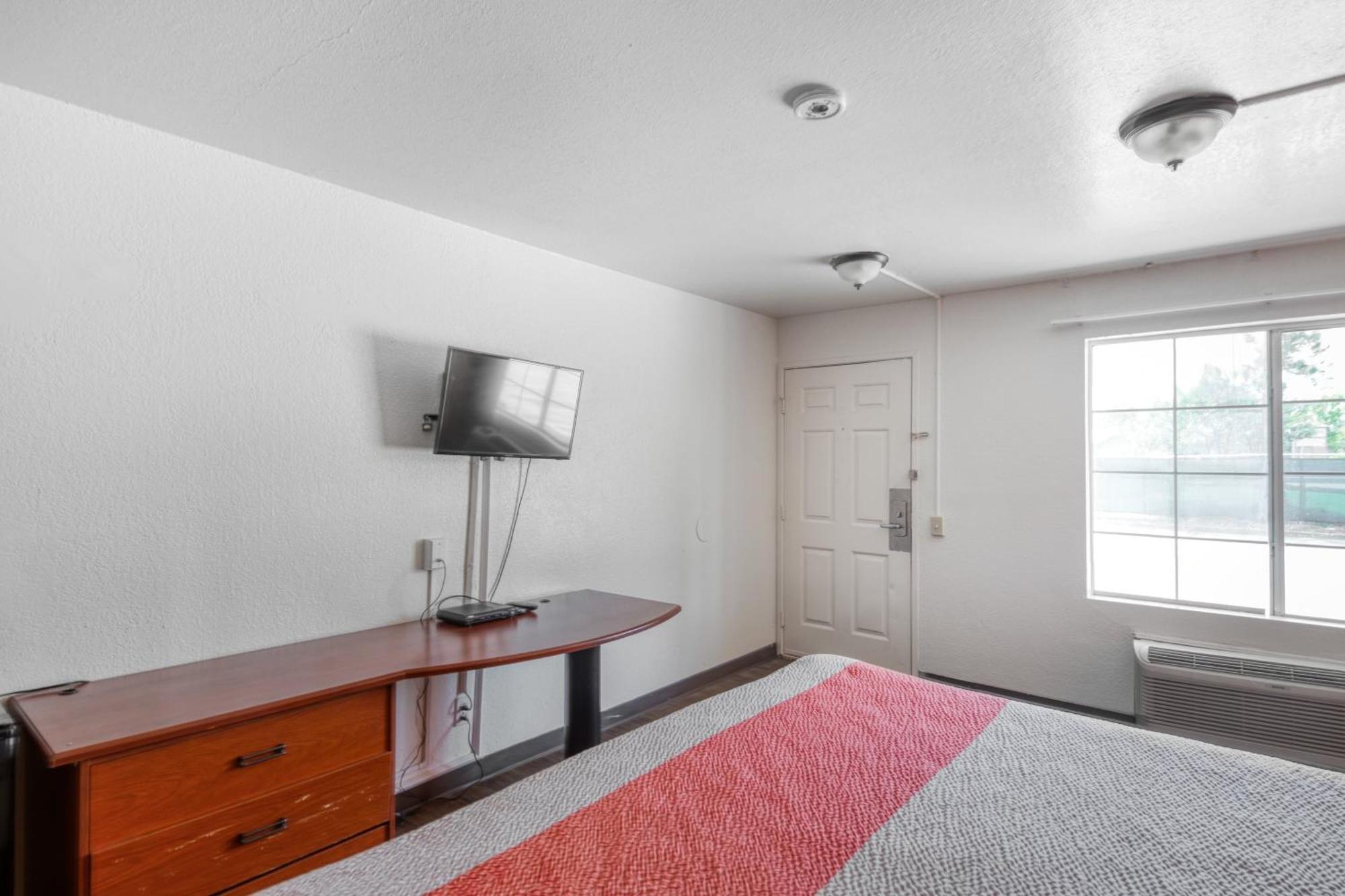 Oyo Hotel Baton Rouge East I-12 Louisiana Екстериор снимка